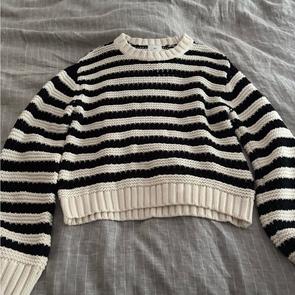 H and M NEVER WORN Striped Black and White Women's Sweater